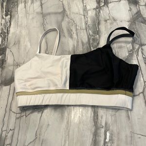 Carbon 38 sports bra - cream & black color block